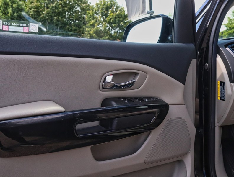 2020 Kia Sedona SX FWD
