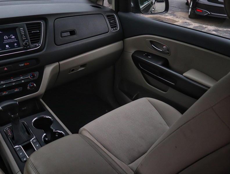 2020 Kia Sedona LX FWD