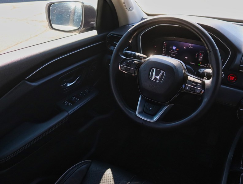 2025 Honda Pilot Touring AWD