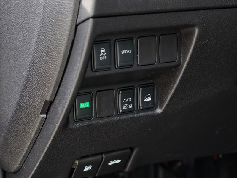 2015 Nissan Rogue AWD 4dr SV