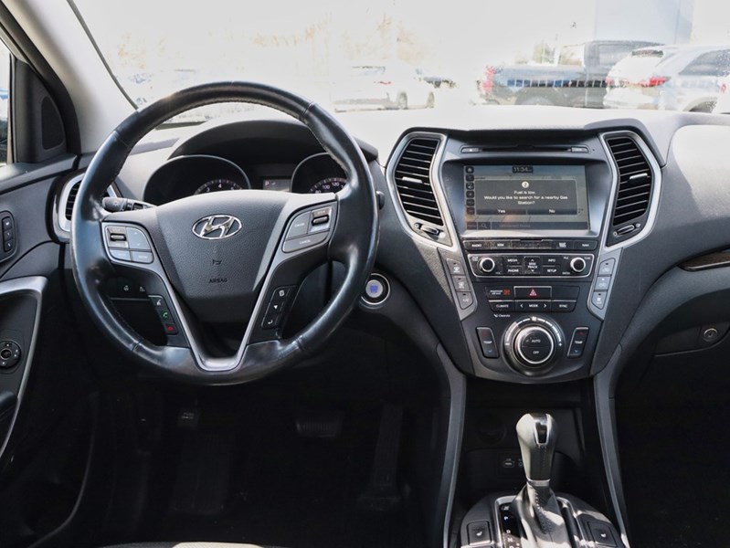 2017 Hyundai Santa Fe XL AWD 4dr Luxury w/6-Passenger