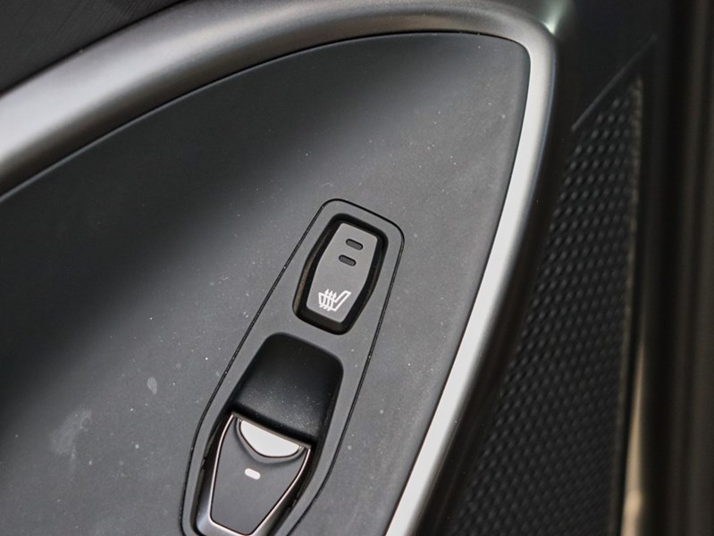 2017 Hyundai Santa Fe XL AWD 4dr Luxury w/6-Passenger