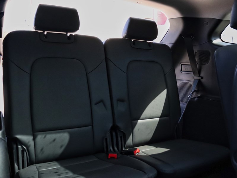 2017 Hyundai Santa Fe XL AWD 4dr Luxury w/6-Passenger