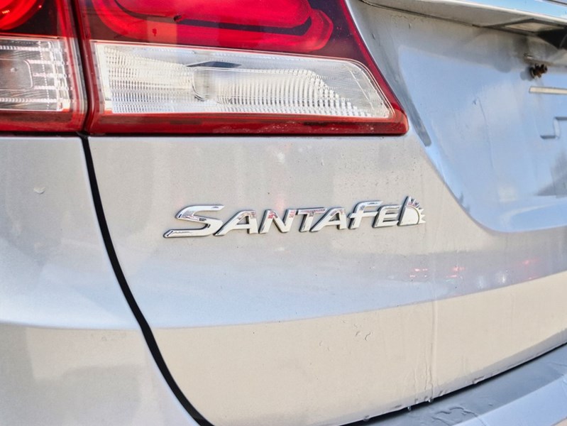 2017 Hyundai Santa Fe XL AWD 4dr Luxury w/6-Passenger