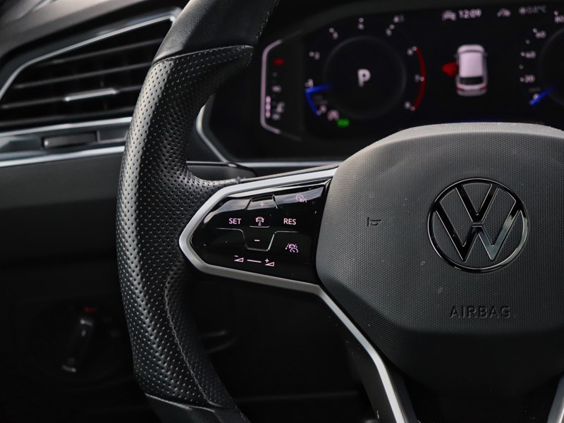 2022 Volkswagen Tiguan Comfortline R-Line Black Edition 4MOTION