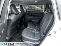 2021 Toyota Highlander Hybrid Hybrid XLE AWD