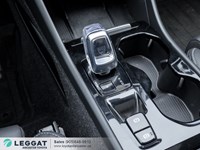 2025 Volvo XC40 B5 AWD Ultra Dark Theme