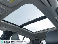 2025 Volvo XC40 B5 AWD Ultra Dark Theme