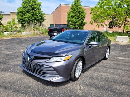2020 Toyota Camry Hybrid Hybrid XLE Auto