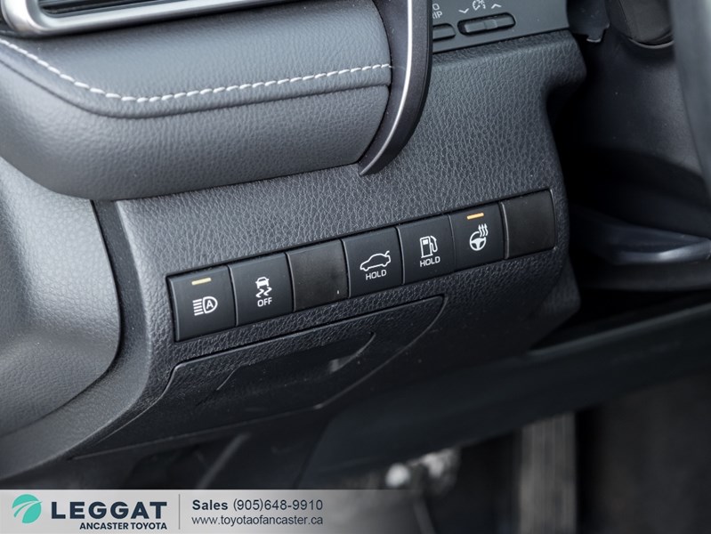 2023 Toyota Camry Hybrid Hybrid SE Auto