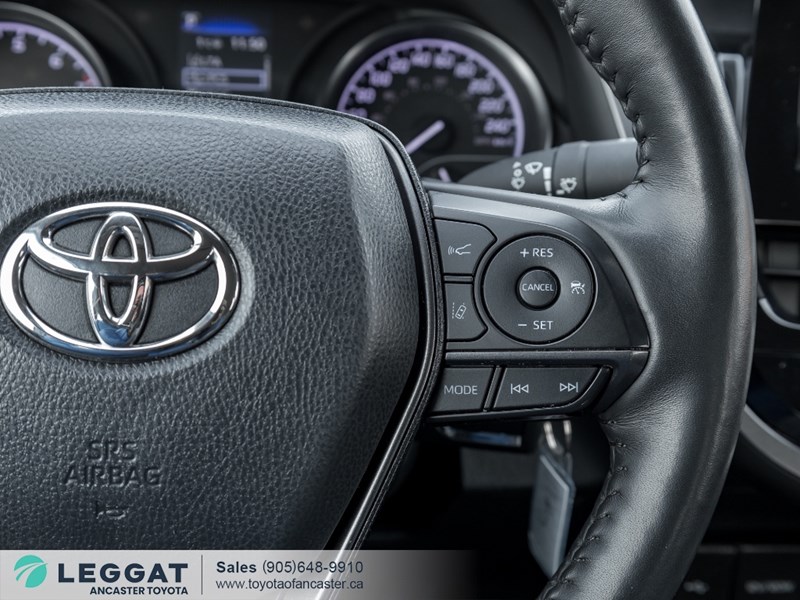 2024 Toyota Camry SE Auto