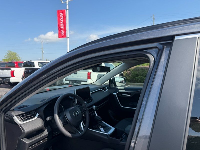 2023 Toyota RAV4 XLE AWD