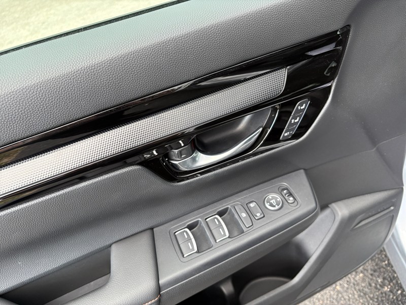 2025 Honda CR-V Hybrid Touring AWD