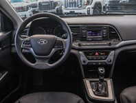 2017 Hyundai Elantra 4dr Sdn Auto LE