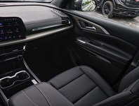 2027 Chevrolet Traverse AWD 4dr LT