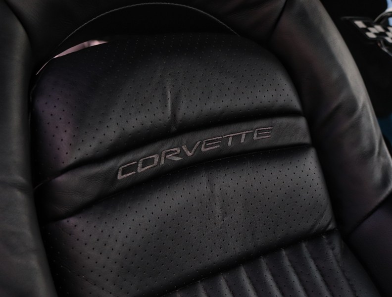 2004 Chevrolet Corvette 2dr Convertible