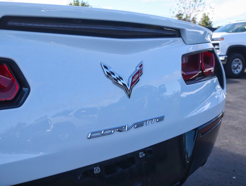 2015 Chevrolet Corvette 2dr Stingray Z51 Cpe w/3LT