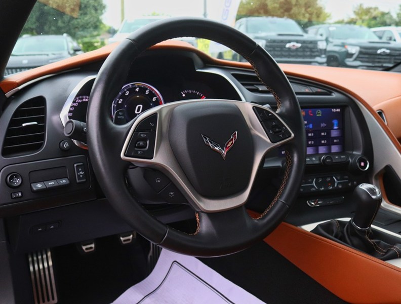 2015 Chevrolet Corvette 2dr Stingray Conv w/3LT