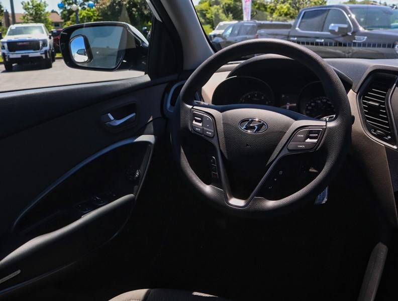 2017 Hyundai Santa Fe Sport FWD 4dr 2.4L