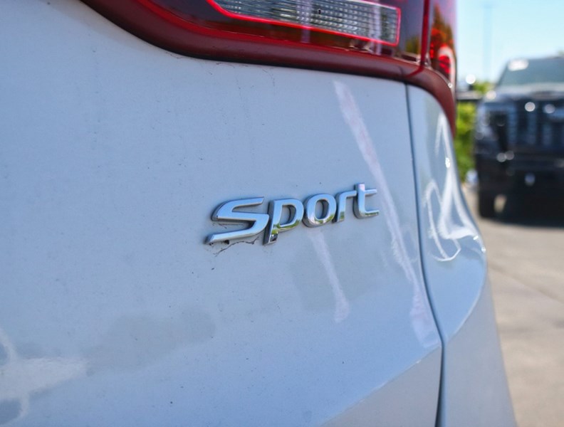 2017 Hyundai Santa Fe Sport FWD 4dr 2.4L