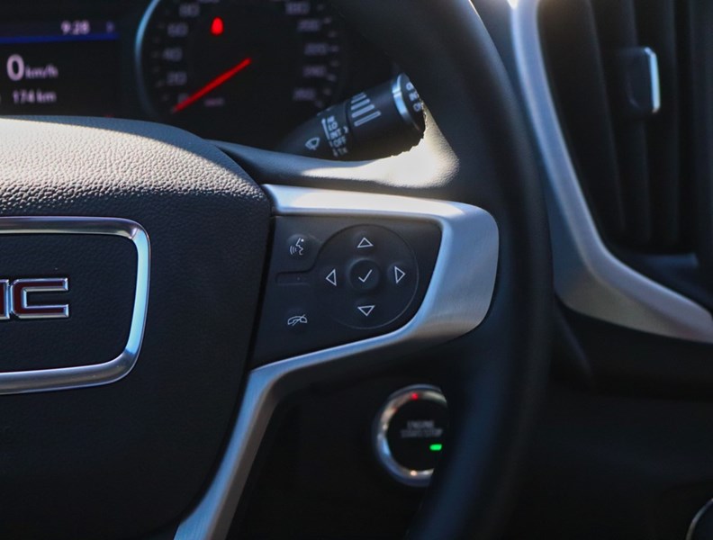 2024 GMC Terrain AWD 4dr SLT