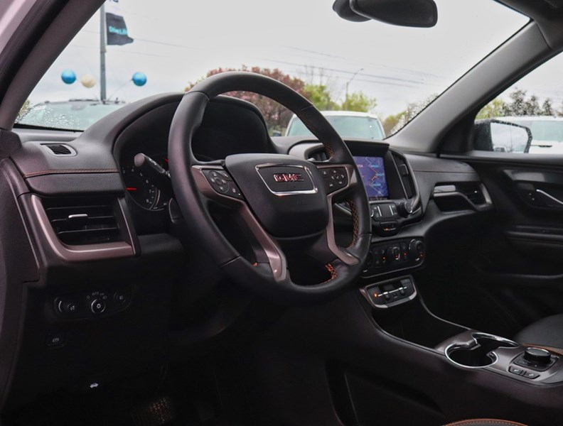2024 GMC Terrain AWD 4dr AT4
