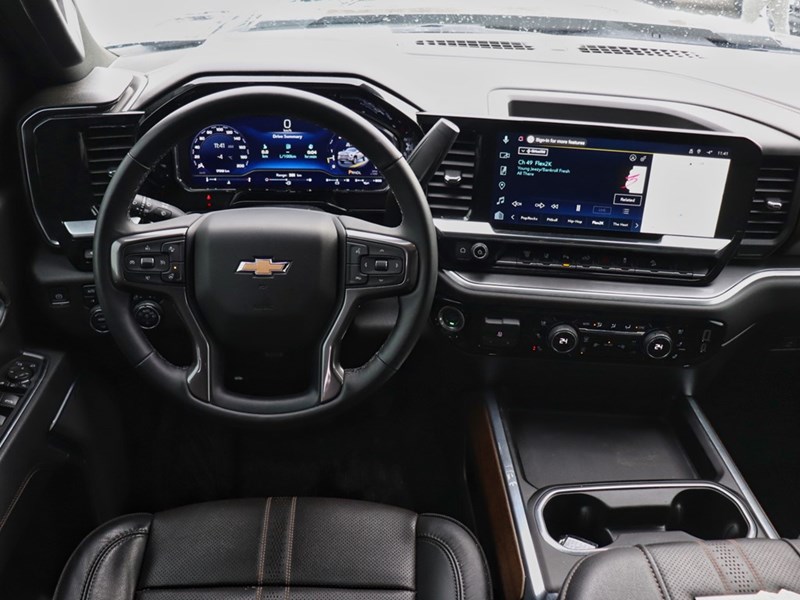 2025 Chevrolet Silverado 2500HD HIGHCOUNTRY | ONLY18000KM | LIKENEW |SAVETHOUSANDS