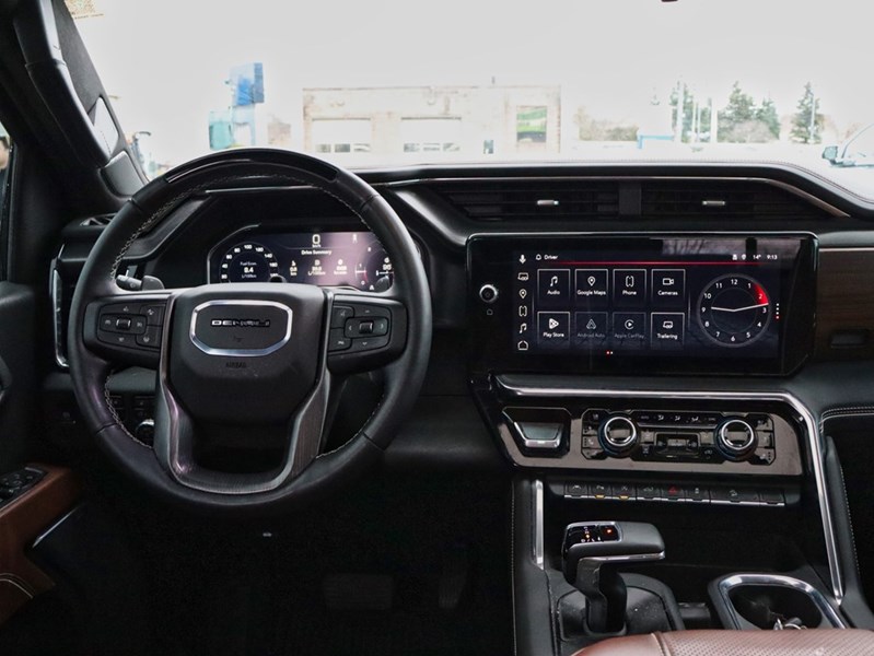 2025 GMC Sierra 1500 ULTIMATE DENALI | DIESEL | NOLUXTAX | FULLYLOADED