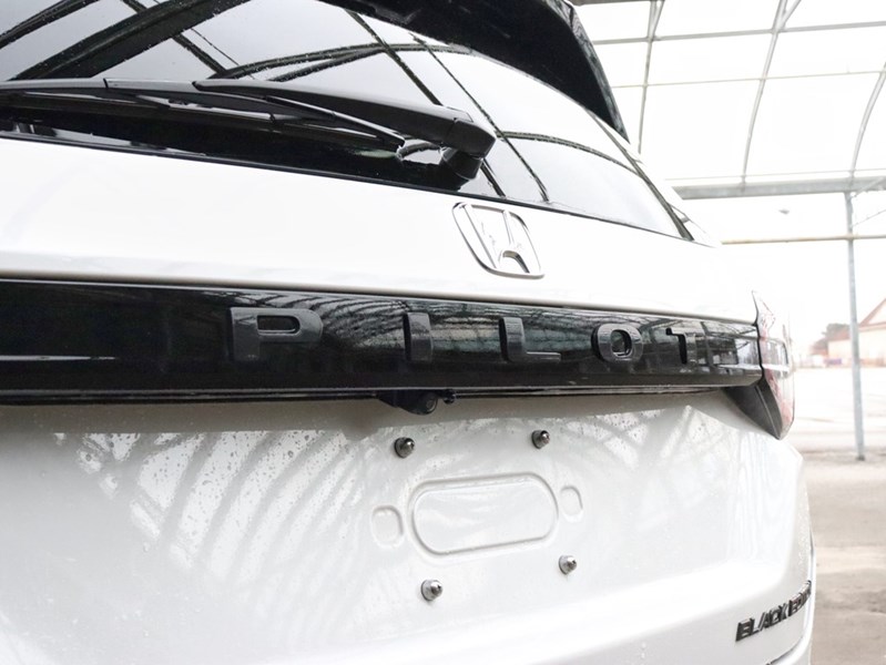 2025 Honda Pilot Black Edition AWD