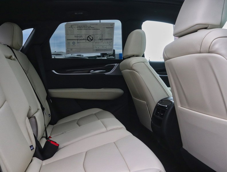 2026 Cadillac XT5 AWD 4dr Sport