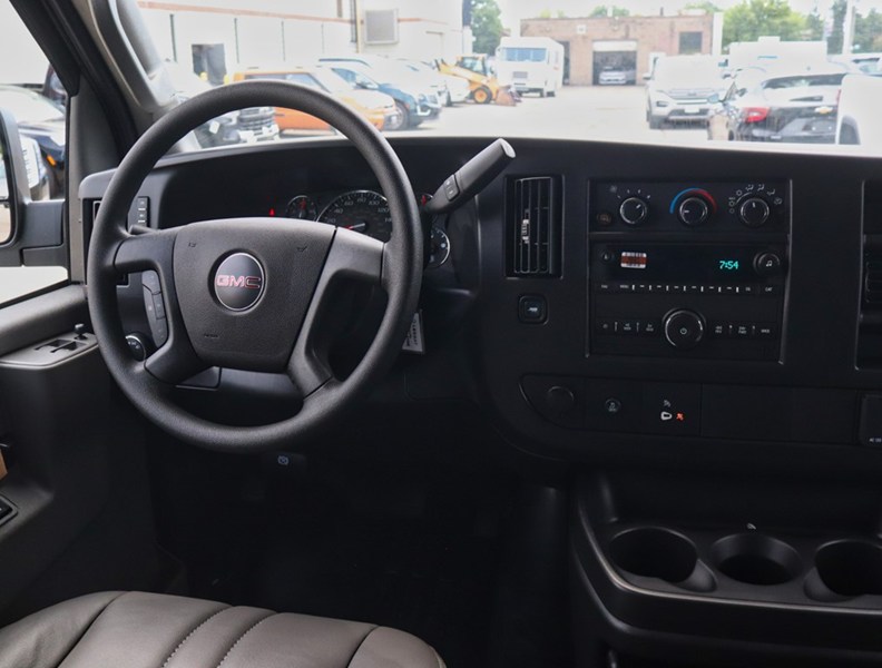 2026 GMC Savana 2500 RWD 2500 135