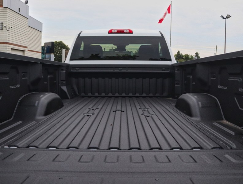 2026 GMC Sierra 2500HD 4WD Reg Cab 142