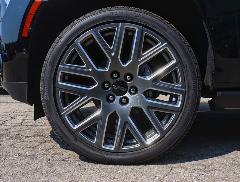 2026 GMC Yukon XL 4WD 4dr Denali Ultimate