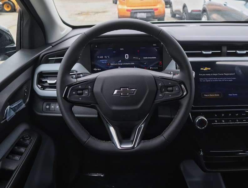 2027 Chevrolet Bolt FWD 4dr LT