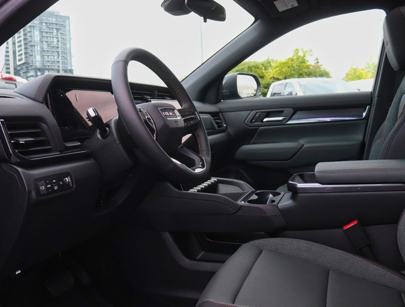 2027 GMC Terrain AWD 4dr AT4