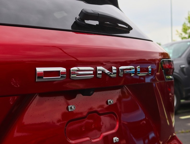 2027 GMC Terrain AWD 4dr Denali