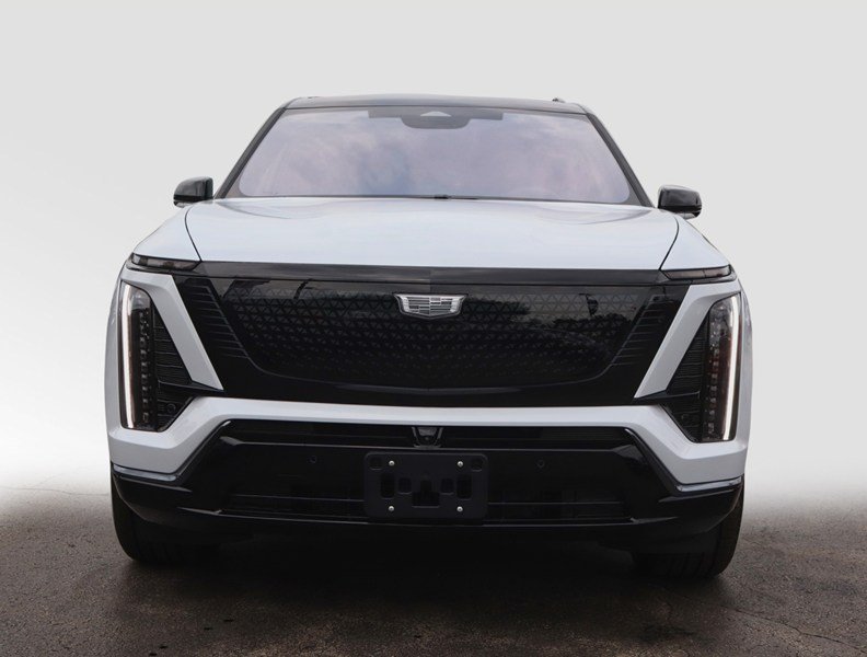 2027 Cadillac VISTIQ AWD 4dr Sport