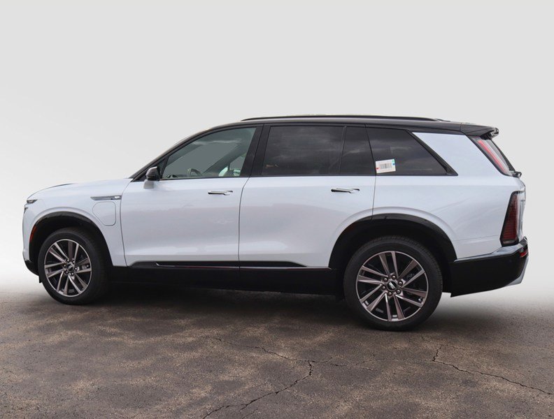 2027 Cadillac VISTIQ AWD 4dr Sport