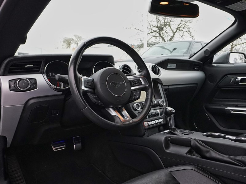 2015 Ford Mustang Conv GT Premium | 5.0L | AUTO | NAV | LOW KMS!!
