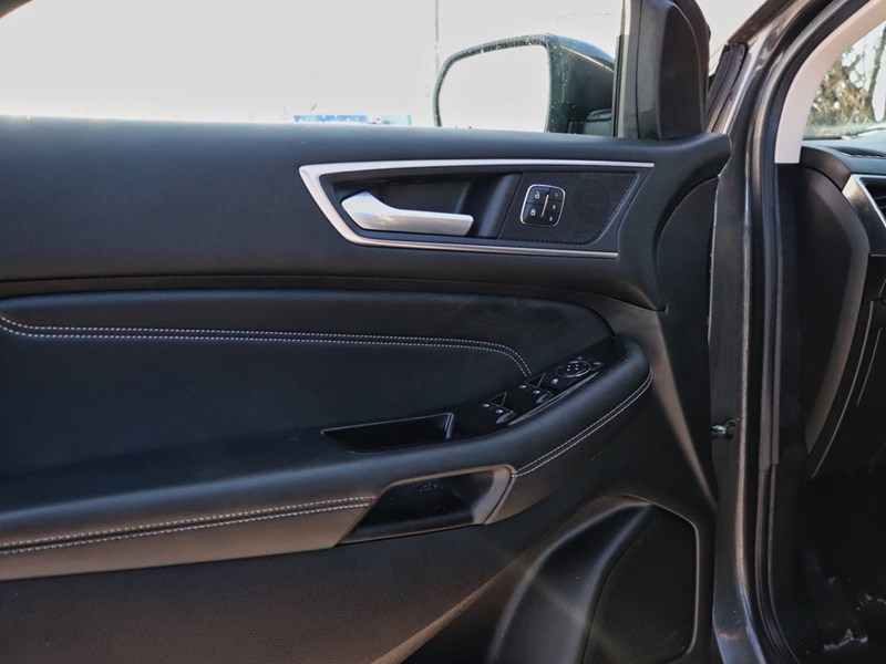 2017 Ford Edge Titanium | AWD | 3.5L | ROOF | NAV | ADPTV CRUISE