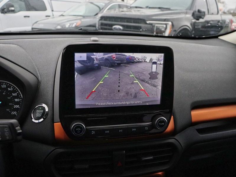 2022 Ford EcoSport SE | 4WD | 2.0L | NAV | REAR CAM | HTD SEATS | 17s