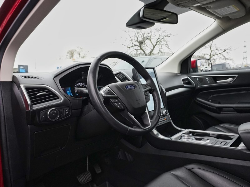 2022 Ford Edge Titanium | AWD | ROOF | HTD STR WHL | B&O | 20s