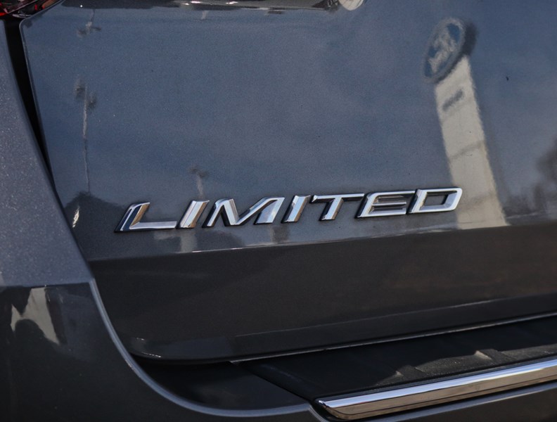 2022 Ford Explorer Limited | 4WD | HYBRID | NAV | ROOF | TOW | 360