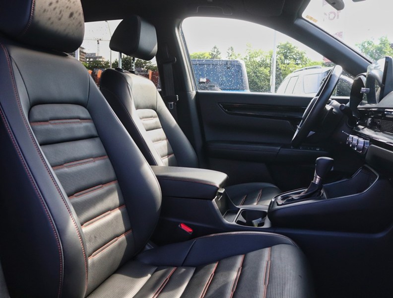 2024 Honda CR-V Hybrid Touring | AWD | 2.0L | ONE OWNER | ACCIDENT FREE