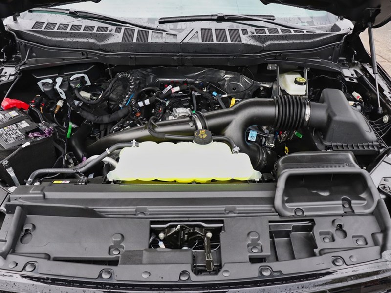 2025 Ford F-150 XLT | 4X4 | 2.7L | 303A| BLK PK PLS |ROOF | BD UTL