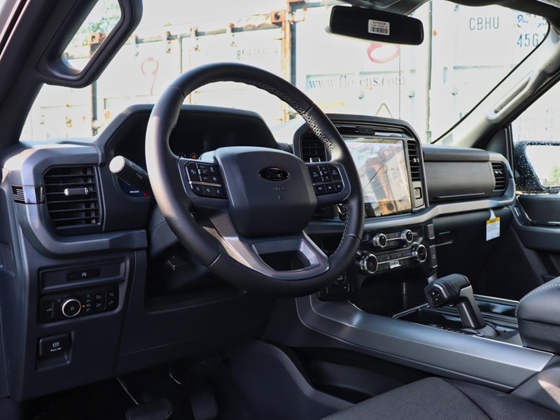 2025 Ford F-150 XLT | 4X4 | 2.7L | 302A | BLK PKG PLS | 360 | 20s