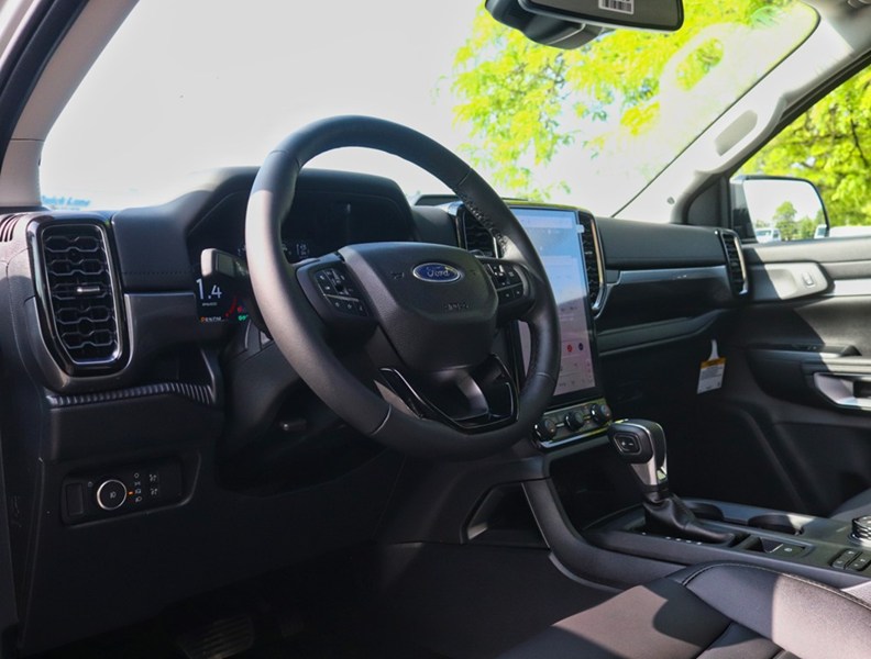 2026 Ford Ranger LARIAT | 4X4 | 2.3L | 500A|BLK PKG |R BRDS |TOW PK
