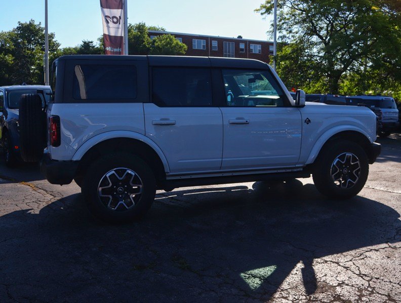 2022 Ford Bronco Outer Banks | 4X4 | 2.3L |LUX PKG |HARD TP|LEATHER