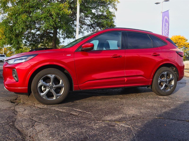 2023 Ford Escape ST-Line Select | AWD | HYBRID | TECH PKG | TOW