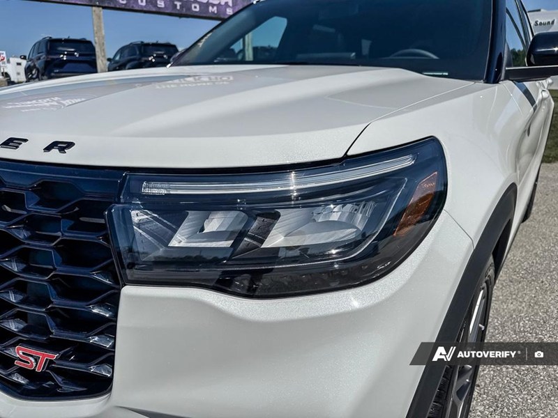 2026 Ford Explorer ST 4WD